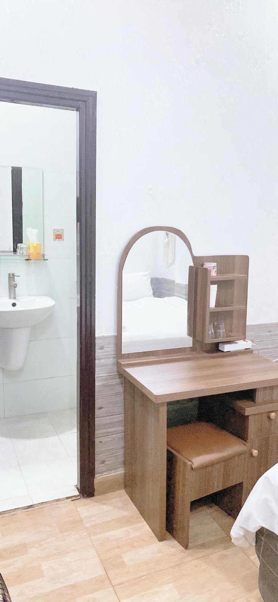 Khách sạn Trí đức *